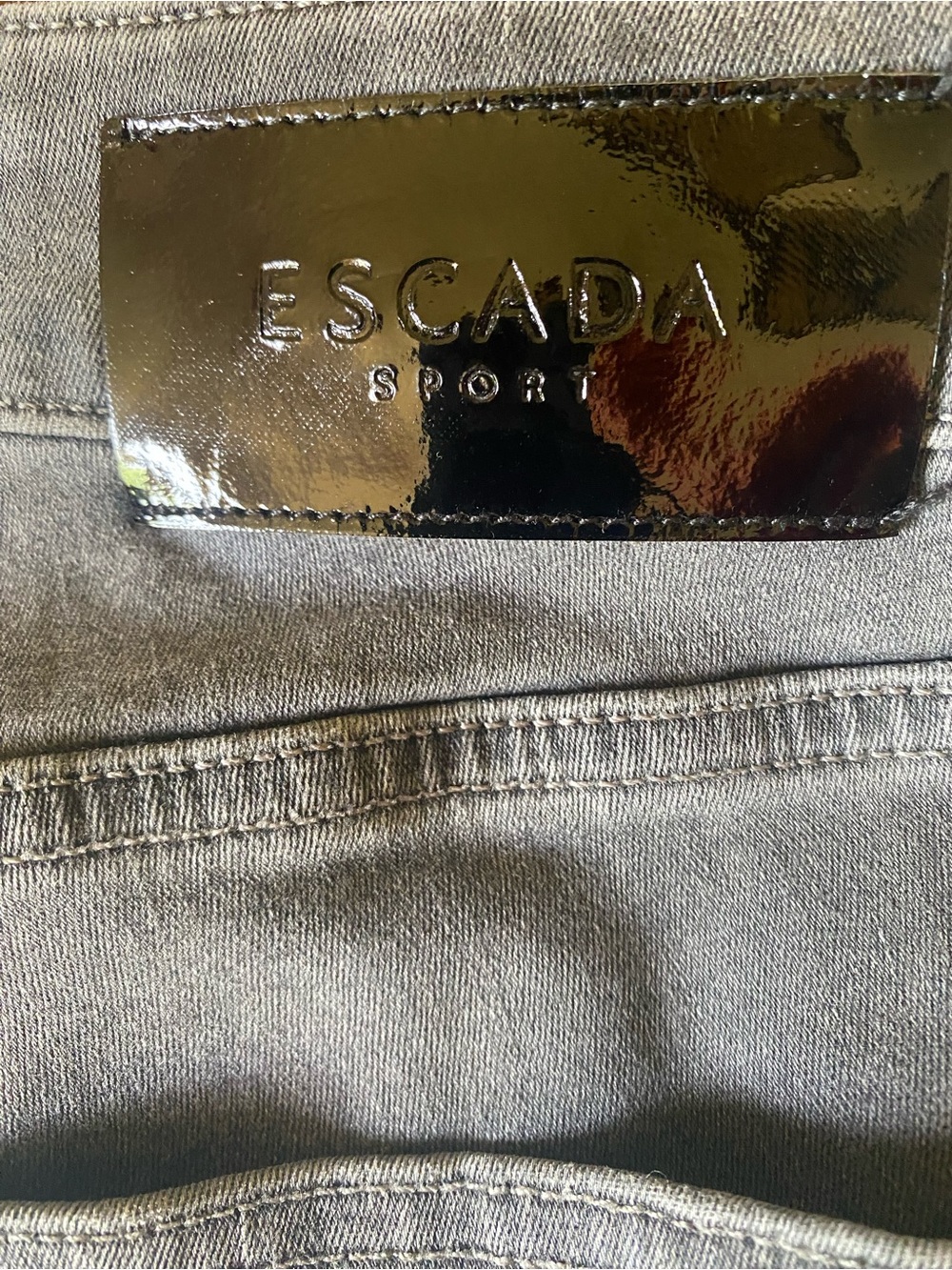 Escada Womens Grey Jeans with Black Patent Side Stripe 44 - Picture 8 of 11